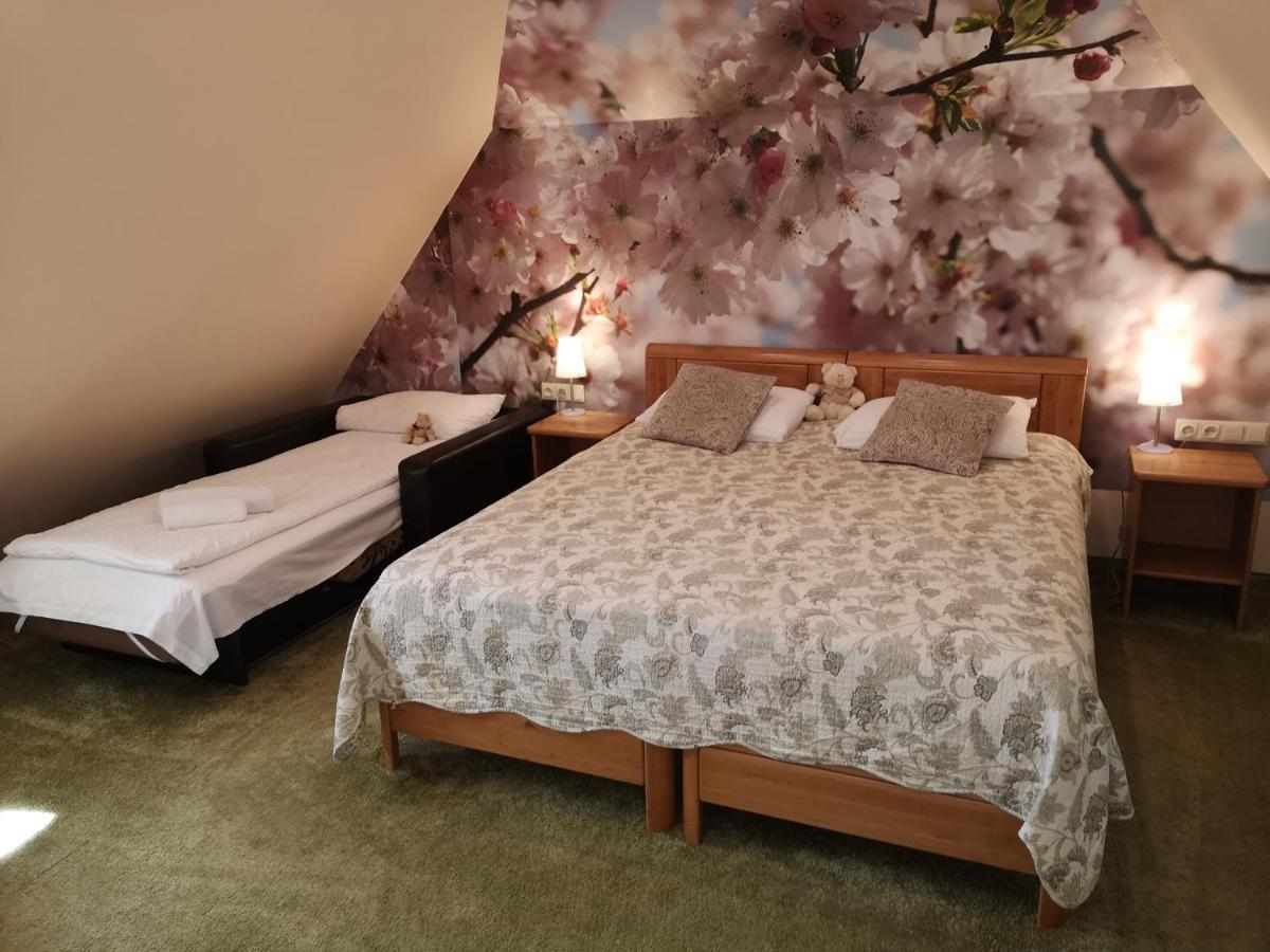 Hotel Senlici Γιέλγκαβα Εξωτερικό φωτογραφία